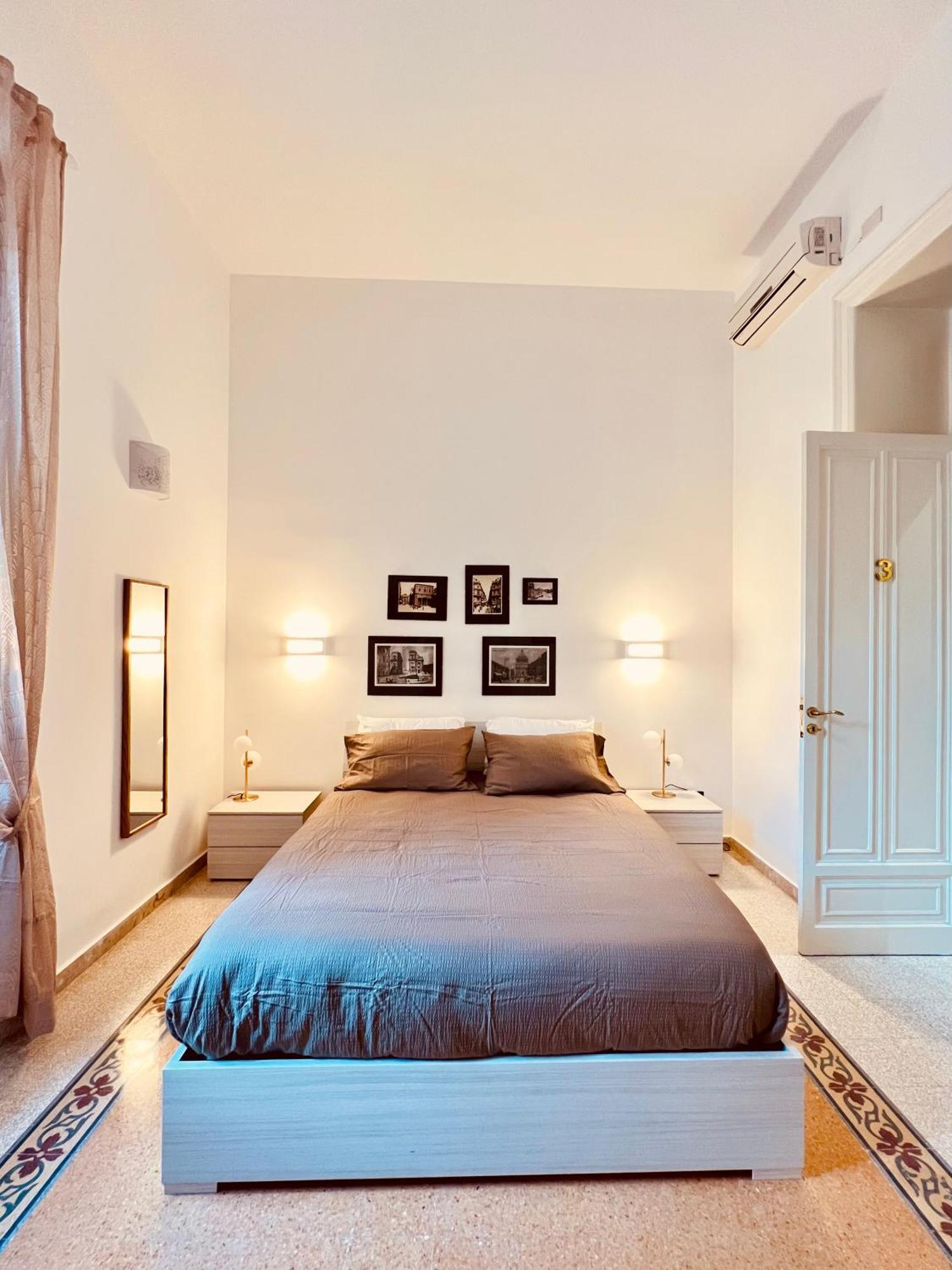 Aristocasa B&B Luxury Rooms パレルモ エクステリア 写真